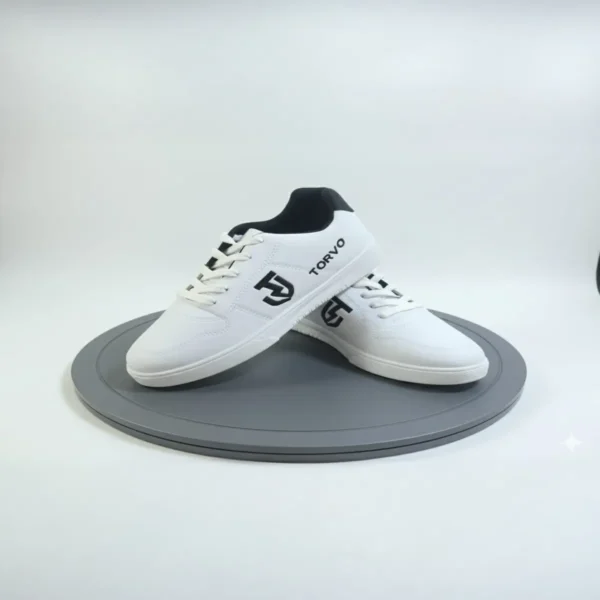 كوتشي سنيكرز ابيض 2 كوتشي سنيكرز ابيض 2